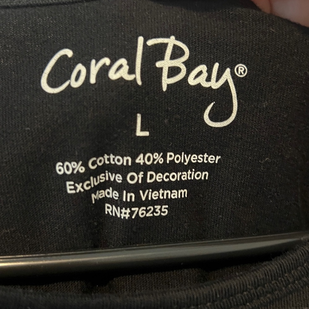 🍹Coral Bay Black Short-Sleeve Tee with Rhinestone Cocktail Motif size Large - Picture 4 of 4